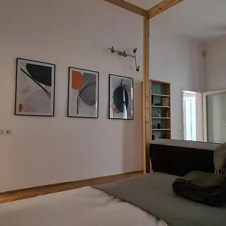Zeiss House Apartment *