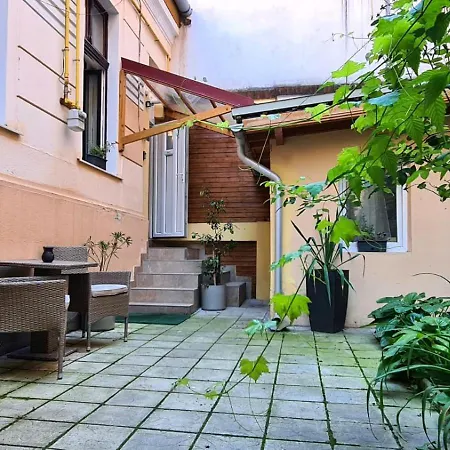 Zeiss House